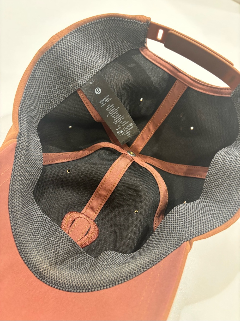 Lululemon Women’s Adjustable Baseball Hat 🤎 - Picture 2 of 2